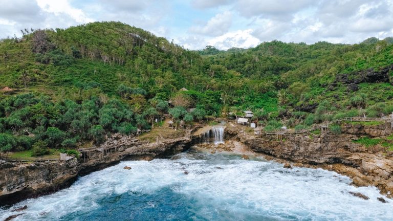pantai jogan gunung kidul 768x432