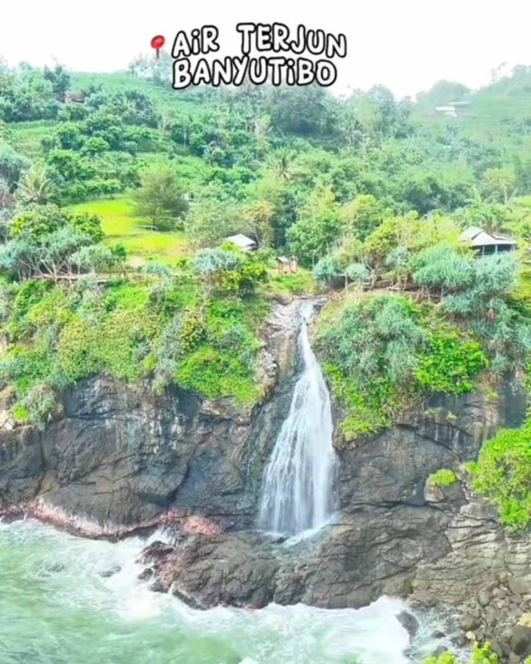 Air Terjun Banyunibo
