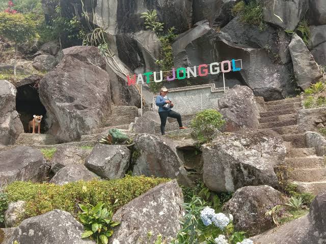 Grojogan Watu Jonggol